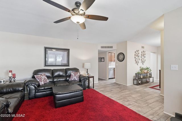 1052 N Caribe Avenue, Tucson, AZ 85710