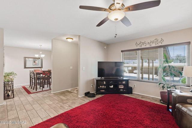 1052 N Caribe Avenue, Tucson, AZ 85710