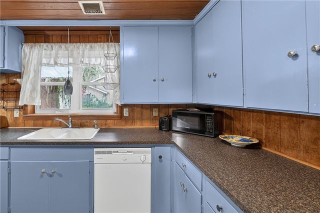 1601 Walnut Ave, Brunswick, GA 31520