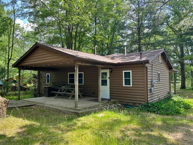 9810 E School Section Lake Drive, Mecosta, MI 49332