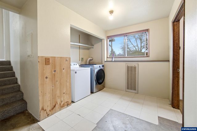 537 SE 26th Av, Albany, OR 97322