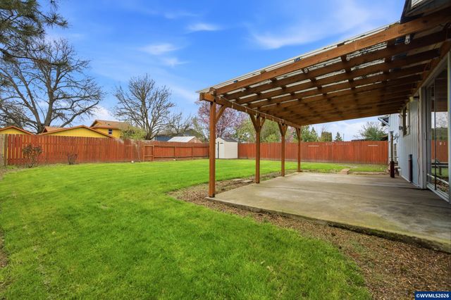 537 SE 26th Av, Albany, OR 97322