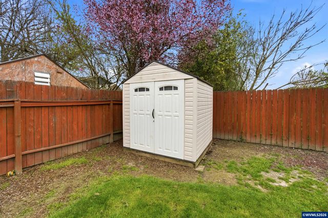 537 SE 26th Av, Albany, OR 97322