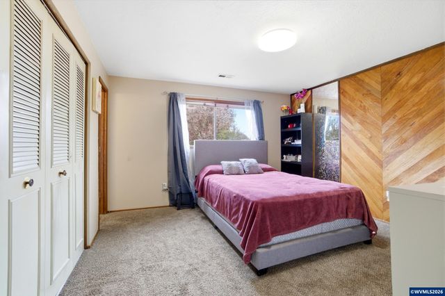 537 SE 26th Av, Albany, OR 97322