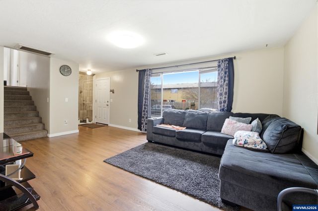 537 SE 26th Av, Albany, OR 97322