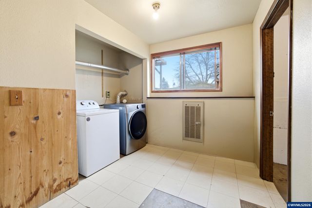 537 SE 26th Av, Albany, OR 97322