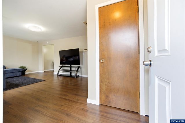 537 SE 26th Av, Albany, OR 97322