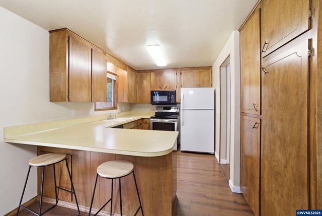 537 SE 26th Av, Albany, OR 97322