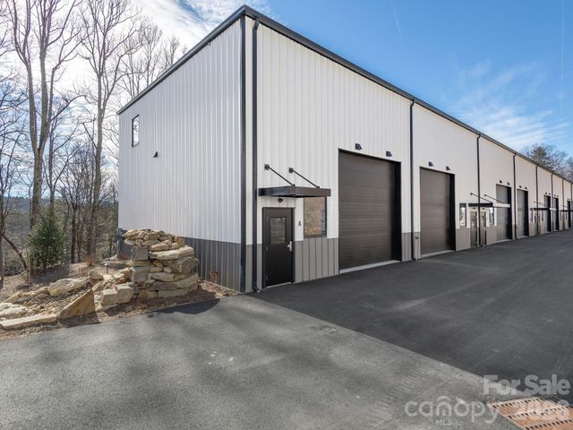 65 Speed Way 4A, Lake Toxaway, NC 28747