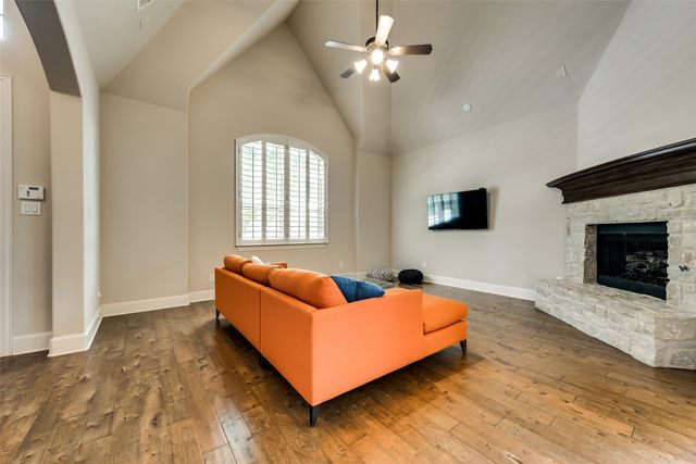 2501 Lady Viviane Lane, Lewisville, TX 75056