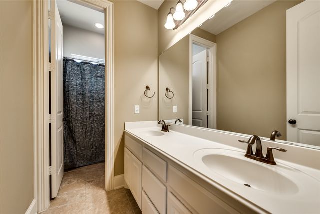 2501 Lady Viviane Lane, Lewisville, TX 75056