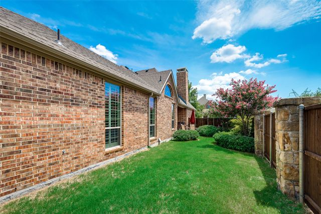 2501 Lady Viviane Lane, Lewisville, TX 75056