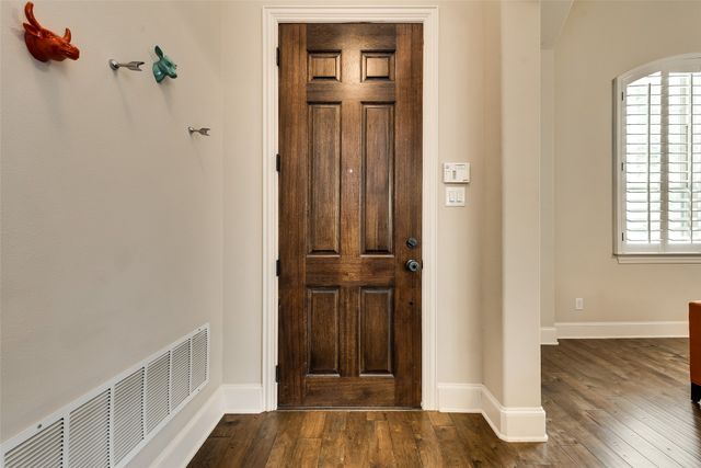 2501 Lady Viviane Lane, Lewisville, TX 75056