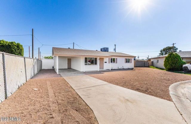 3321 E BELLEVIEW Street, Phoenix, AZ 85008