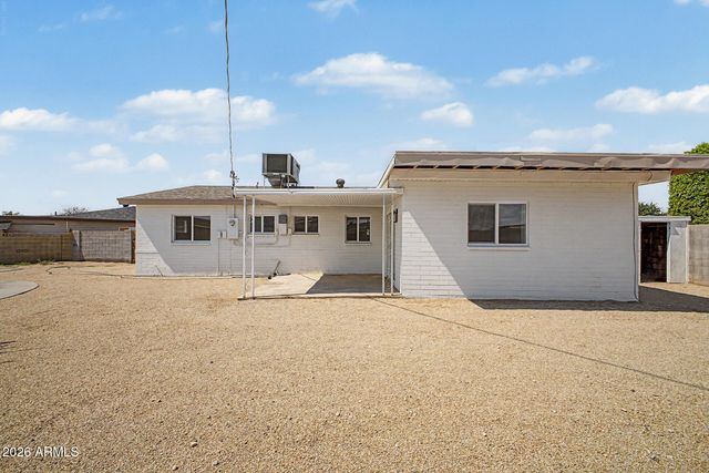3321 E BELLEVIEW Street, Phoenix, AZ 85008
