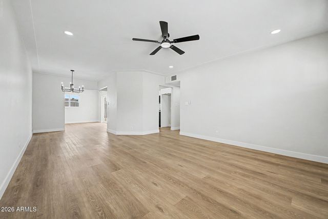 3321 E BELLEVIEW Street, Phoenix, AZ 85008