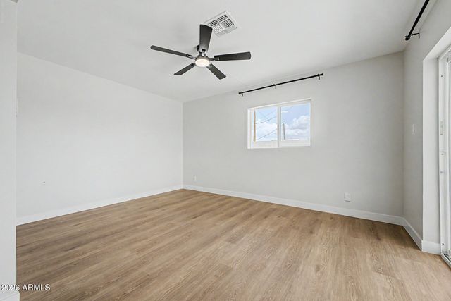 3321 E BELLEVIEW Street, Phoenix, AZ 85008