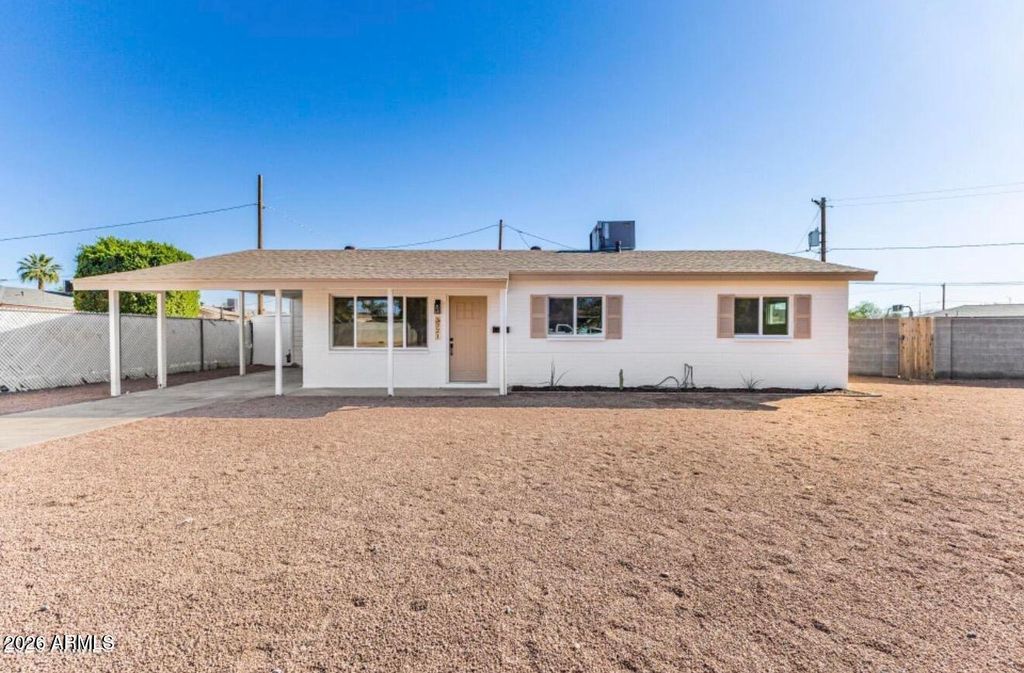 3321 E BELLEVIEW Street, Phoenix, AZ 85008