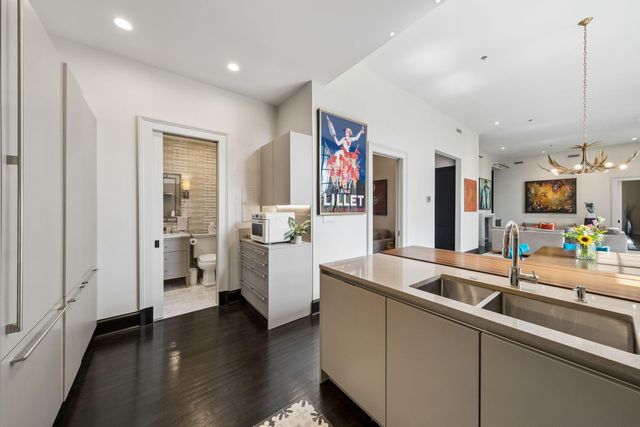 3 Chisolm Street Unit 204, Charleston, SC 29401