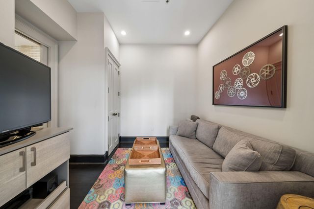 3 Chisolm Street Unit 204, Charleston, SC 29401