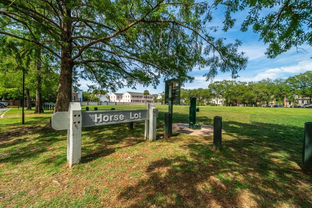 3 Chisolm Street Unit 204, Charleston, SC 29401