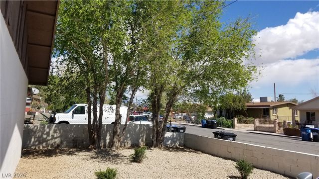 2533 Arrowhead Street, North Las Vegas, NV 89030