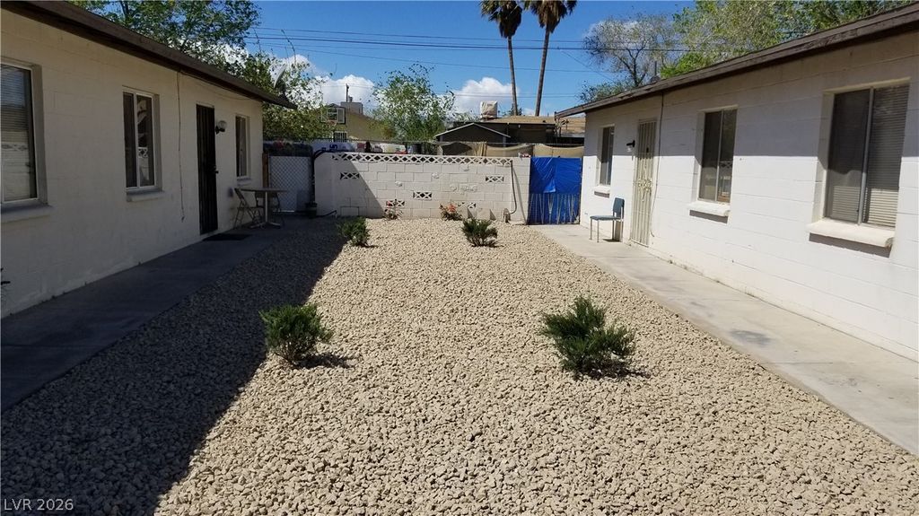 2533 Arrowhead Street, North Las Vegas, NV 89030