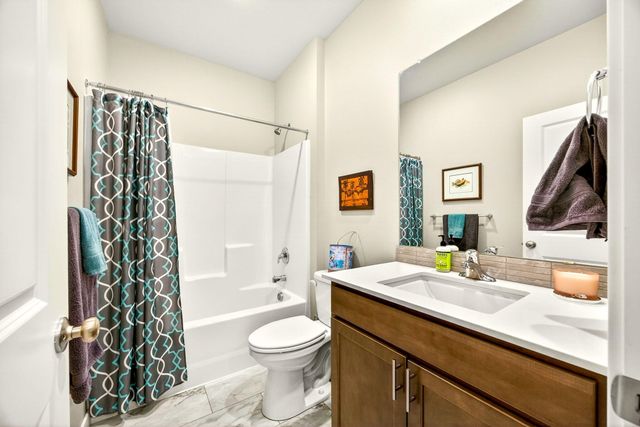 2769 Noble Fir Drive, Medford, OR 97504