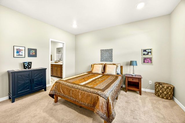 2769 Noble Fir Drive, Medford, OR 97504