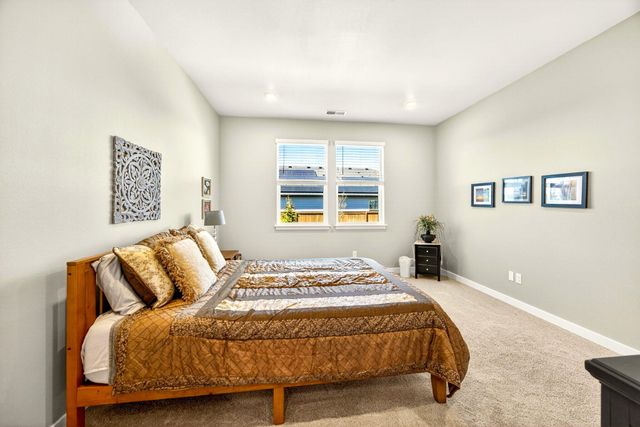 2769 Noble Fir Drive, Medford, OR 97504