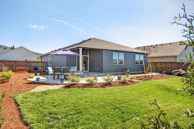 2769 Noble Fir Drive, Medford, OR 97504