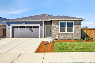 2769 Noble Fir Drive, Medford, OR 97504