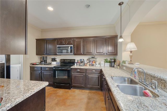 3203 Cullen Trail, College Station, TX 77845