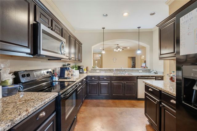 3203 Cullen Trail, College Station, TX 77845
