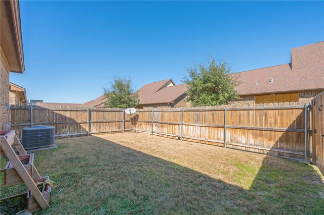 3203 Cullen Trail, College Station, TX 77845