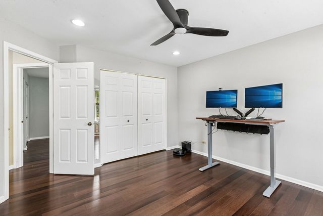 1175 Lakewood Circle, Naperville, IL 60540