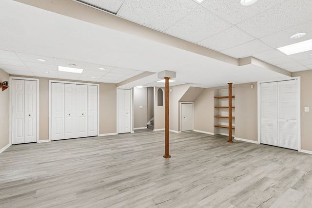 1175 Lakewood Circle, Naperville, IL 60540