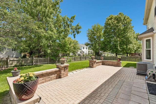 1175 Lakewood Circle, Naperville, IL 60540