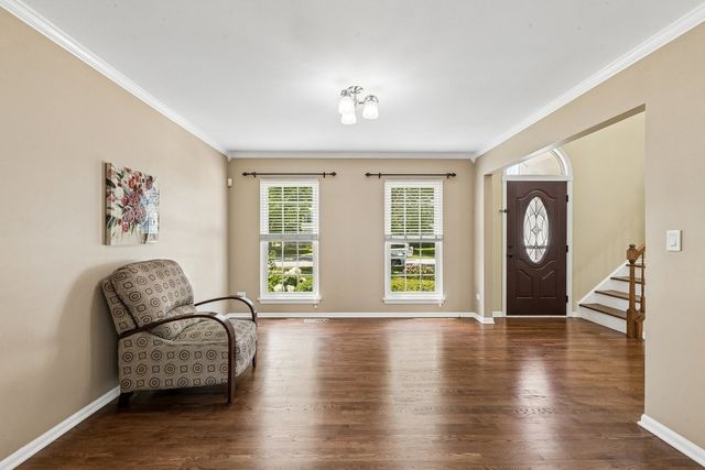 1175 Lakewood Circle, Naperville, IL 60540