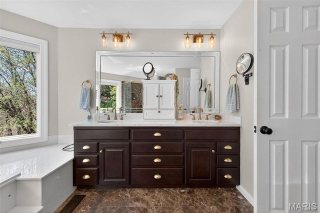 17702 Drummer Lane, Wildwood, MO 63005