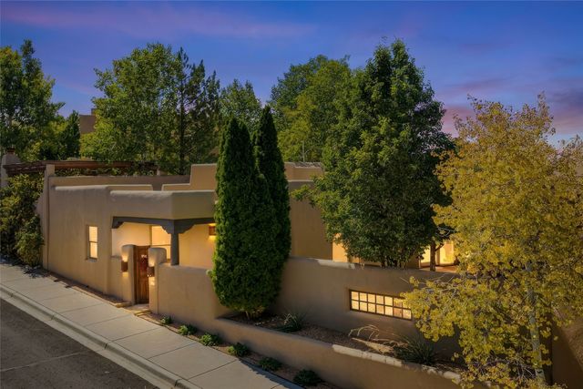 23 Centaurus Ranch Road, Santa Fe, NM 87507