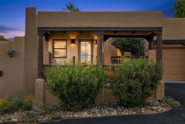 23 Centaurus Ranch Road, Santa Fe, NM 87507