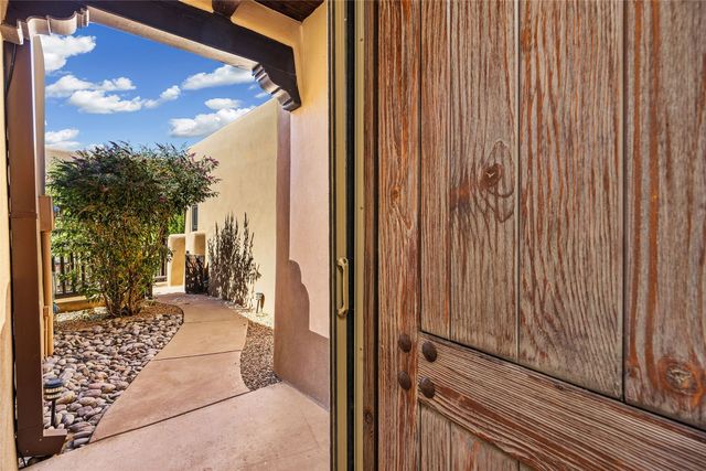 23 Centaurus Ranch Road, Santa Fe, NM 87507
