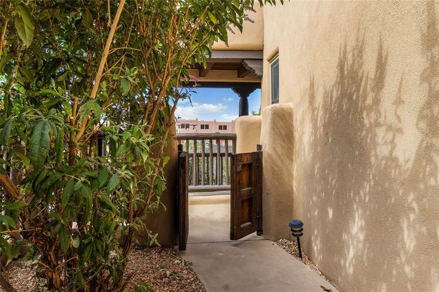 23 Centaurus Ranch Road, Santa Fe, NM 87507
