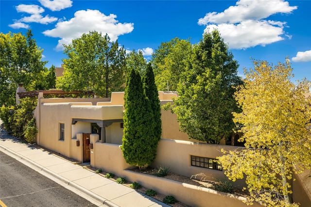 23 Centaurus Ranch Road, Santa Fe, NM 87507