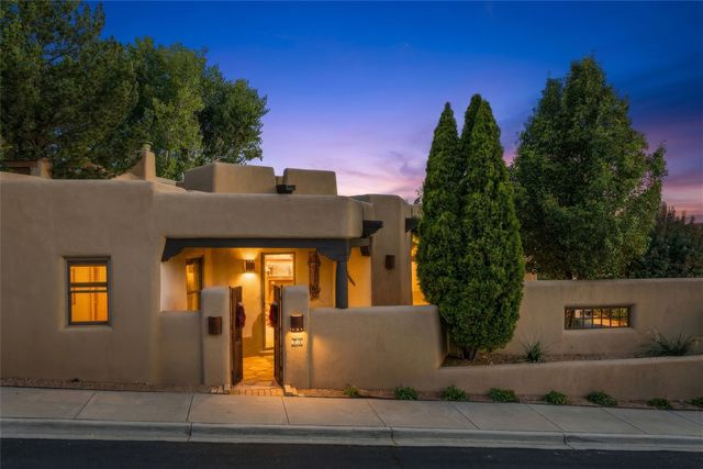 23 Centaurus Ranch Road, Santa Fe, NM 87507