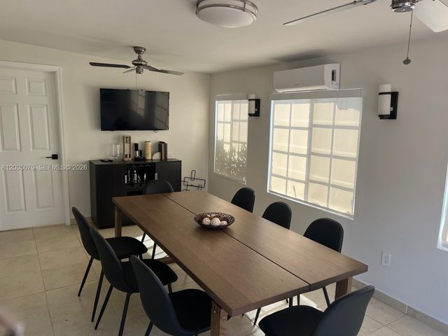 8974 NW 112th St, Hialeah Gardens, FL 33018