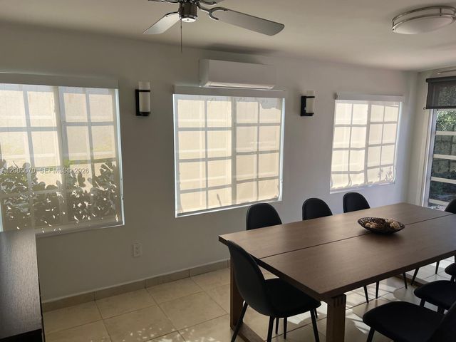 8974 NW 112th St, Hialeah Gardens, FL 33018