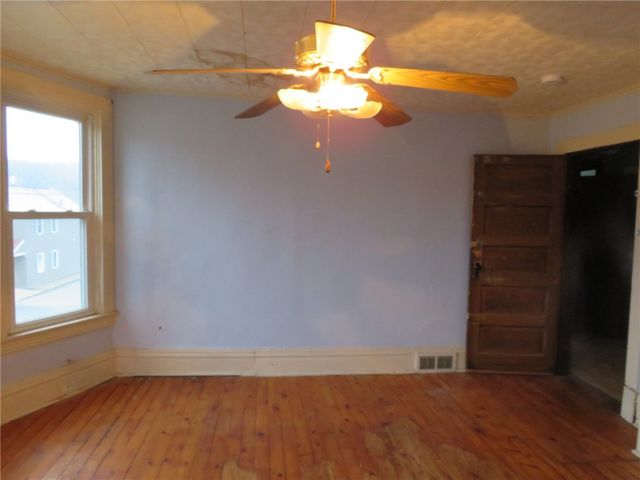1203 2nd Ave, Conway, PA 15027