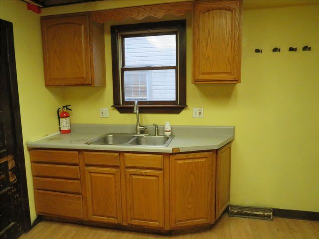 1203 2nd Ave, Conway, PA 15027